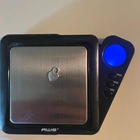 Tiffany & Co. Sterling Silver Return to Tiffany Heart Charm/Pendant - Picture 4 of 6